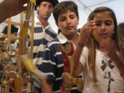 Juguetes para celebrar alegremente la paz