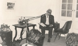 Rolando "Chivo" Valladares en el CEHASS (Centro de estudios históricos, antropológicos y sociales sudamericanos) que dirigía Rodolfo Senra en Buenos Aires, año 1984