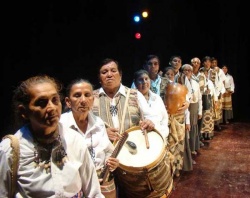 El Coro Qom "Chelaalapí", bandada de zorzales.
