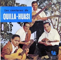 Carlos Lastra (de pie), Fernando Portal (de anteojos), Vega Pereda (con charango) y Ramón Nuñez (con guitarra) Año 1956.