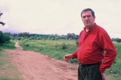 Omar Cerasuolo en 1992 y en su pago chico cordobés, cuando ya había recibido por su tarea de comunicador varios "Martín Fierro", "Discepolín", "Santa Clara de Asís" y otros reconocimientos.