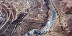 SAN JUAN: DENUNCIAN FALTA DE AGUA POTABLE EN JÁCHAL Y CONTAMINACIÓN POR LA MEGAMINERÍA-9 enero, 2021 |  San Juan . En Catamarca el pueblo es reprimido por luchar contra la instalación de Agua Rica y en Chubut el gobernador pretende dejar sin efecto una ley que impide la minería a cielo abierto en la provincia y cuenta para ello con el apoyo del gobierno nacional.