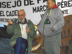 Ariel Pérez hermano de Marcelo Perez, militante de Social 21, La Tendencia y Presidente del Club Astillero, quien falleció a raíz de la pandemia. (Foto: Ricardo Acebal)