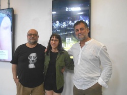 Alberto Ponce (editor, montajista), Gisela Peláez (asistente de dirección y directora de producción) y Ulises De la Orden (director realizador) (Foto: Ricardo Acebal)