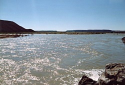 El río Colorado, visto desde territorio neuquino.