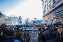 "La democracia que surgió en 1983 acaba de concluir en un régimen que no es democrático".