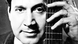 Tito Francia. Nacido en la Ciudad de Mendoza en 1926, uno de los fundadores del Movimiento Nuevo Cancionero. Excepcional como guitarrista y como compositor.
